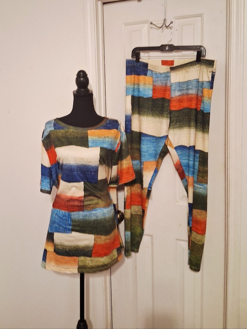 Multicolor Striped Knit Pants & Top Set - Women's - Picture 5 of 8
